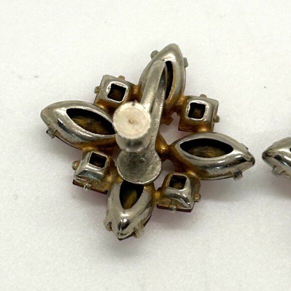 Vintage Floral Starburst Pink & Clear Rhinestone Silver-Tone Screw Back Earrings - Picture 8 of 8